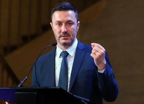 Petri moviliza tropas a las fronteras para vigilancia