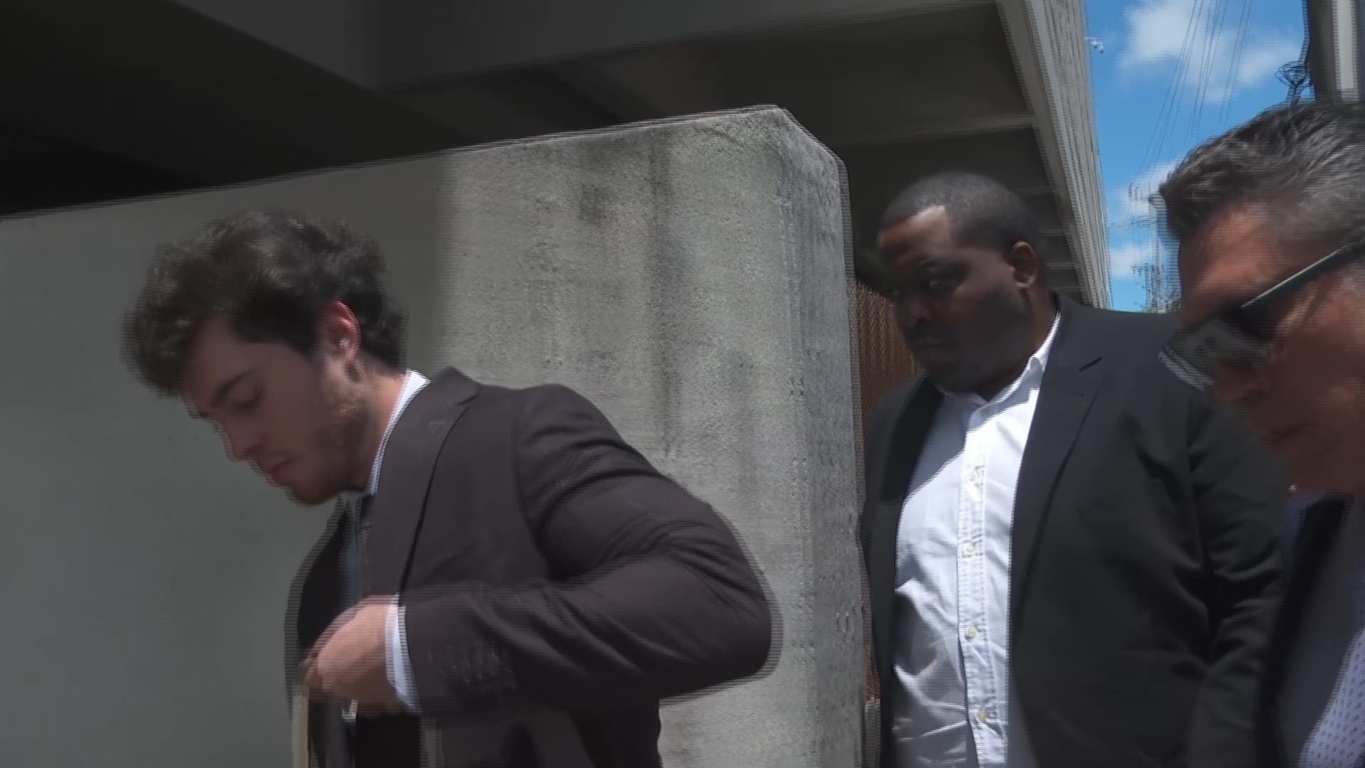 Rapper Sean Kingston sentenced to 3.5 years in prison for $1 million fraud scheme