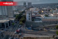 Megasocavón en sitio de construcción de edificio provoca fuga de gas en Zona Centro 