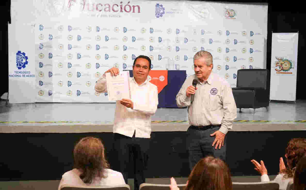La transformación inicia en las aulas: Heriberto Aguilar