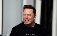 Musk demanda a Apple y OpenAI, a los que acusa de prácticas anticompetencia