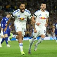 Leeds beat Everton for perfect start to Premier League return