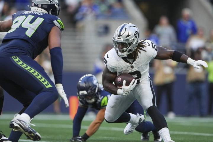 Pete Carroll hopes youth movement has Raiders on the right path