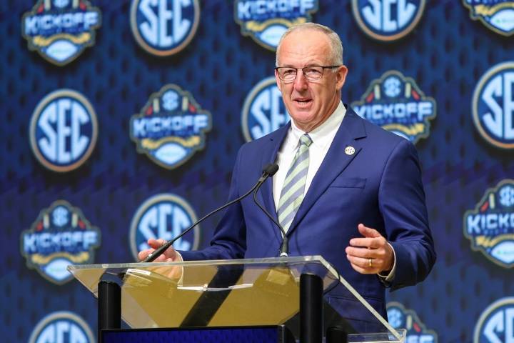 Deadspin | SEC to introduce 9-game football schedule in 2026