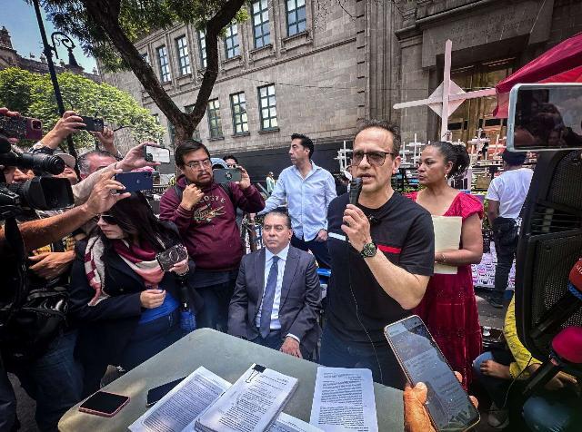 Israel Vallarta responde a la FGR y defiende su inocencia tras advertencia de Gertz Manero