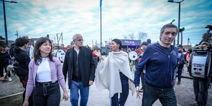 Máximo Kirchner criticó a Axel Kicillof en plena campaña electoral y reclamó obras en Quilmes