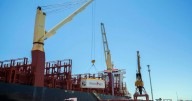El puerto San Antonio proyecta su perfil energético y se abre el debate por la futura concesión