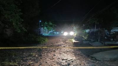 Envuelto en una colcha y lona localizaron a un hombre asesinado en la sindicatura de Tepuche