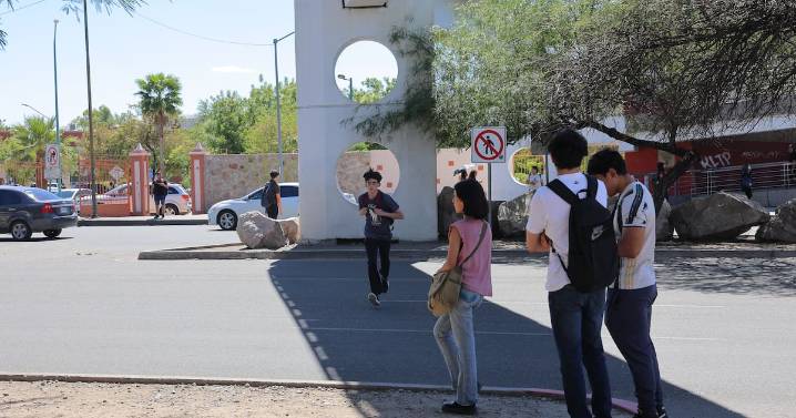 Por altas temperaturas e inseguridad, piden modificar puente peatonal de la Unison
