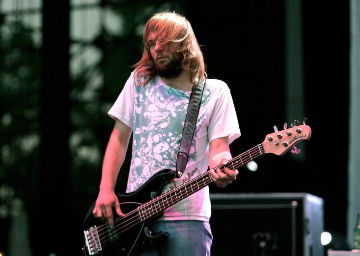 Former Maroon 5 bassist's wife wants divorce after 3