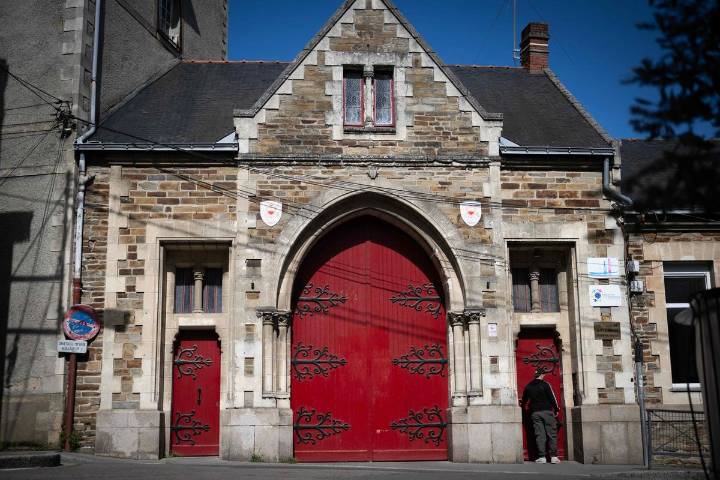Revelan abusos sexuales de sacerdotes a estudiantes de colegio francés durante 40 años
