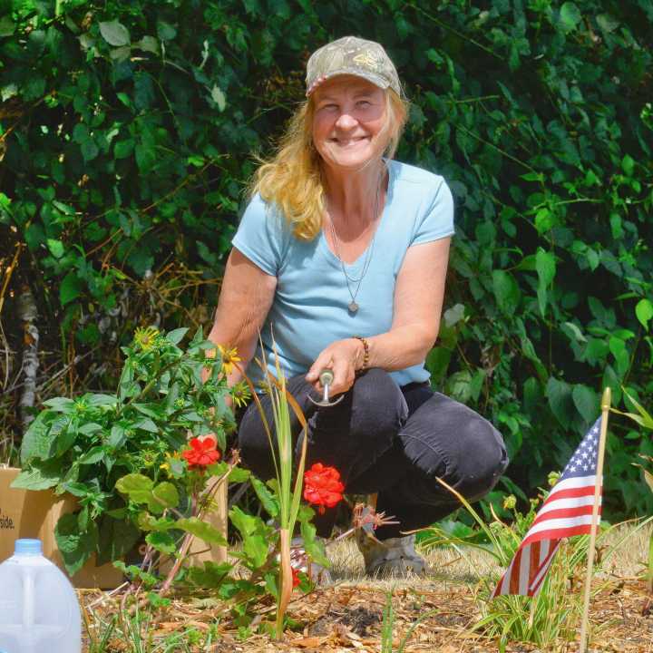 Scene in Edmonds: Around town Saturday
