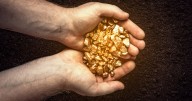 Trump acaba con una semana de locura en el oro y aclara que no tendrá que pagar aranceles