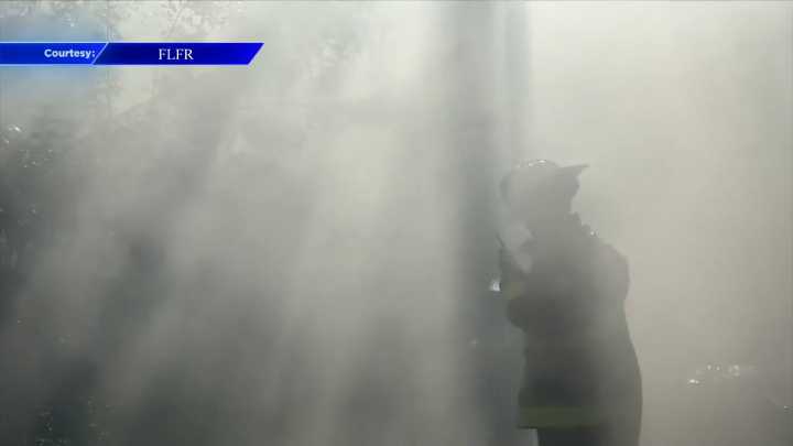 Fire tears through apartment in Fort Lauderdale; no injuries reported
