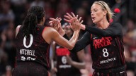 See best moments from Indiana Fever vs. Dallas Wings, Paige Bueckers at Gainbridge Fieldhouse