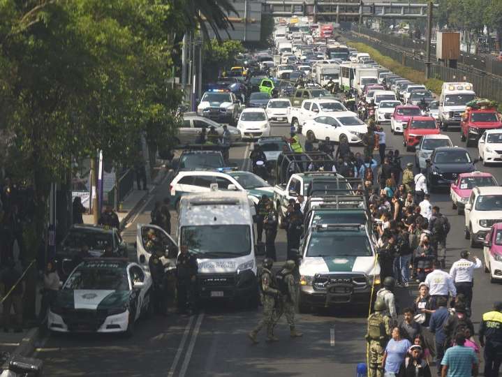 13 arrested after members of Mexico City mayor's staff slain