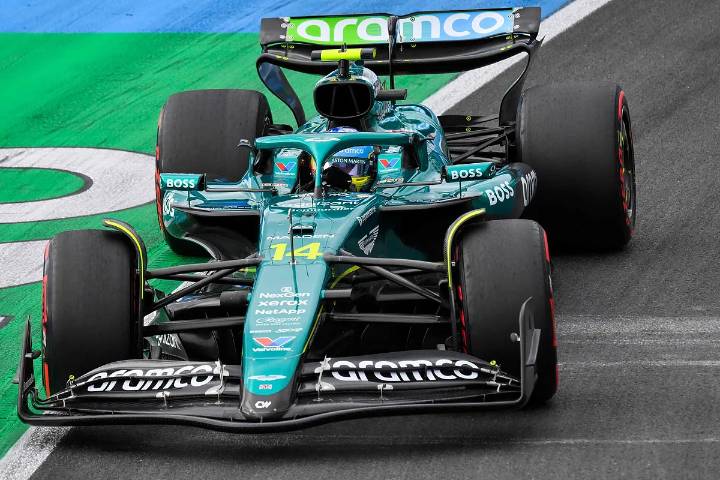 F1: Alonso brilla entre los McLaren y dispara la ilusión en Zadvoort