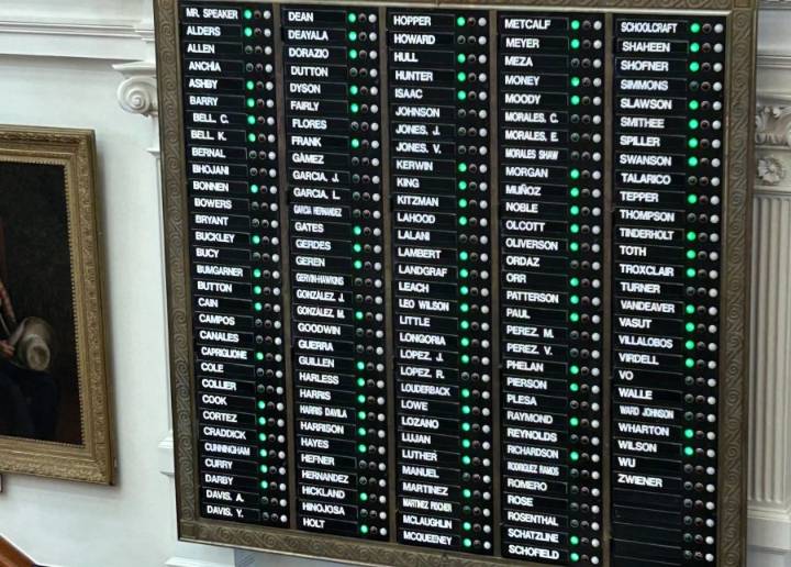 Paxton, Burrows file complaint in California for arrest of legislators who broke quorum