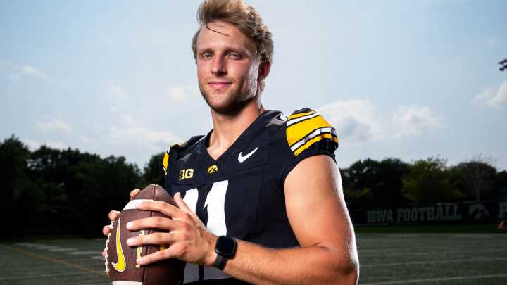 Iowa vs Albany predictions, picks, odds for college football Week 1