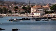 Varios vehículos sufren daños por actos vandálicos en Calabardina