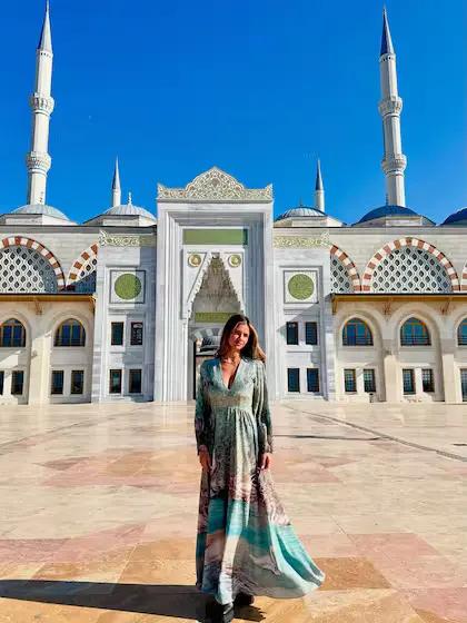 La China Suárez mostró su domingo en Estambul y dejó a todos sin palabras con las fotos dentro de una mezquita
