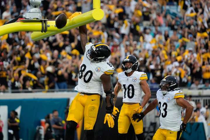 BetMGM bonus code PENNLIVEMGM: Bet $10, get a $150 bonus for Steelers vs. Bucs, UFC 319