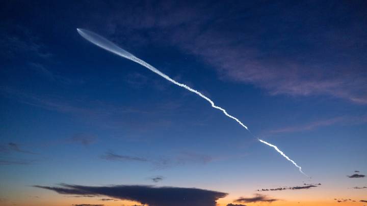 Listen for a sonic boom and watch for a jellyfish-like plume tonight after SpaceX launch