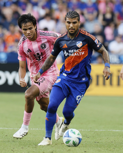 Cincinnati transfiere a DeAndre Yedlin, quien militará en Real Salt Lake