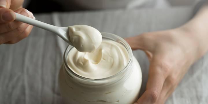 Invima pidió suspender el consumo de este yogur que se vende en el mercado colombiano, por ser un “producto fraudulento”