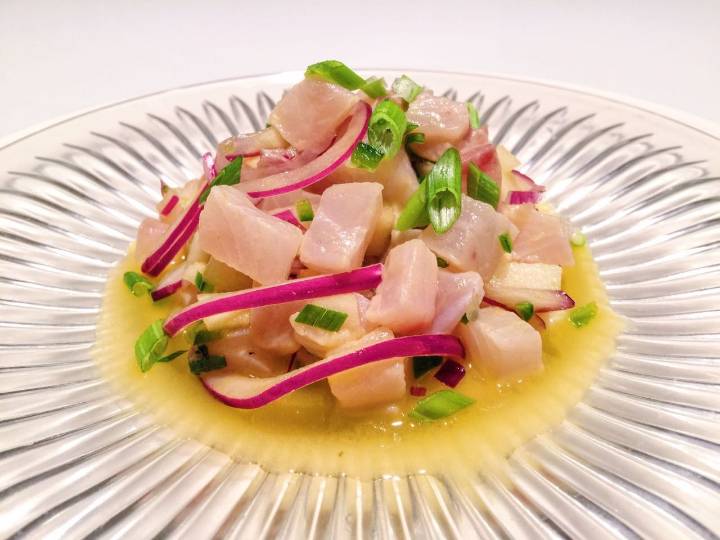 ¡Ceviche con manzana verde para combatir el calor en un día cualquiera de verano!