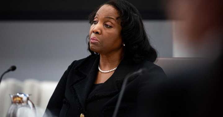 Trump Targets Fed’s First Black Woman Governor, Triggering Legal and Economic Showdown