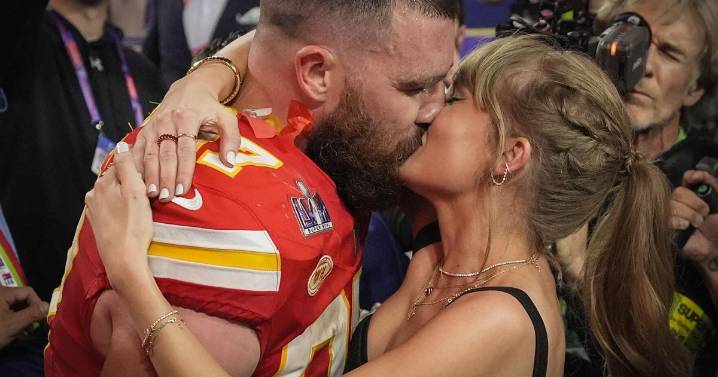 Travis Kelce and Taylor Swift engaged, Dewey's Bakery sale