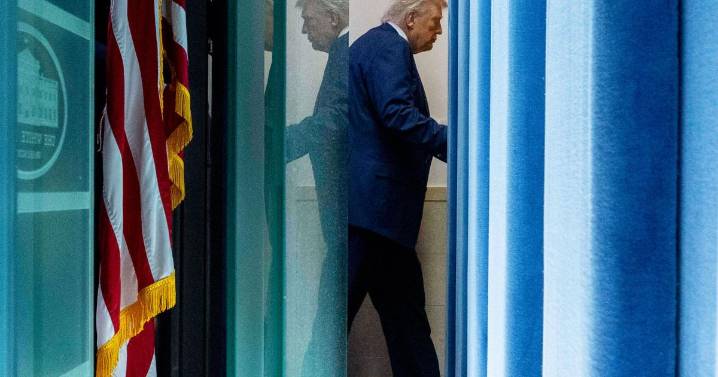 US July budget deficit up 20% year-over-year despite record Trump tariff income