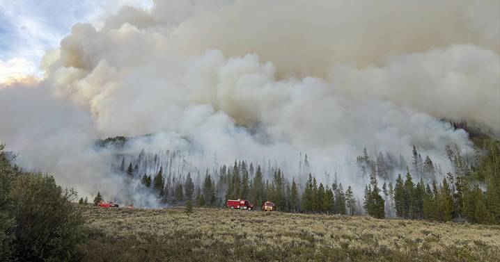 Dollar Lake Fire Grows to More Than 13,000 Acres