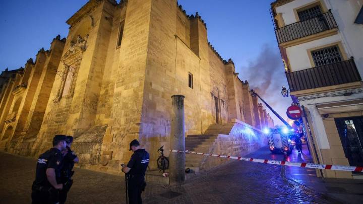 La Mezquita-Catedral de Córdoba reabre con normalidad a las visitas tras el incendio