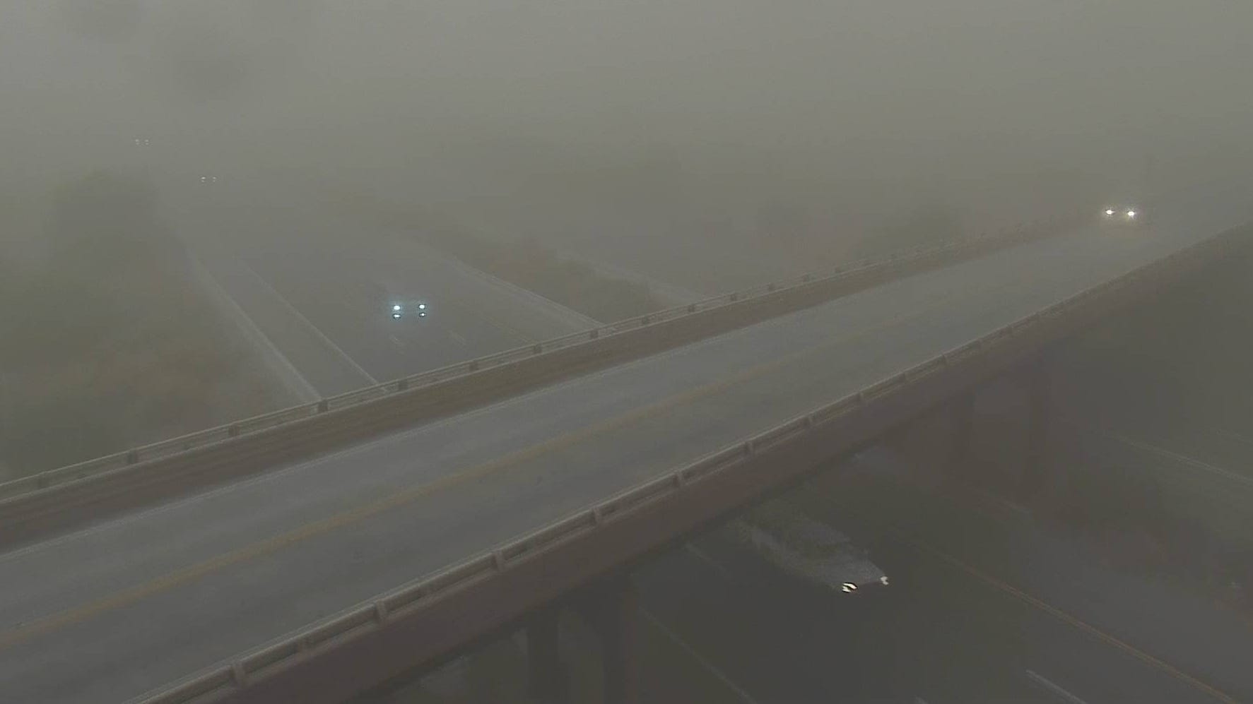 Phoenix area under dust storm warning as storms move in