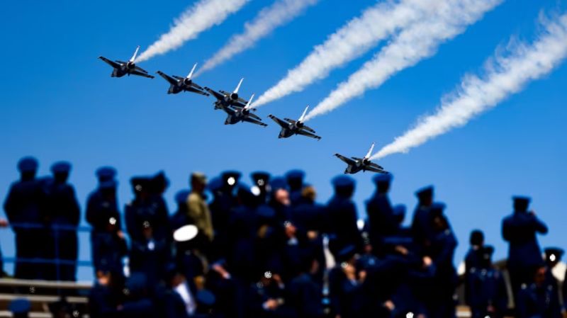 La Fuerza Aérea de EE.UU. denegará los beneficios de retiro a los miembros transgénero que separe del servicio