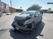 Choque en el Centro de Torreón deja daños por 75 mil pesos