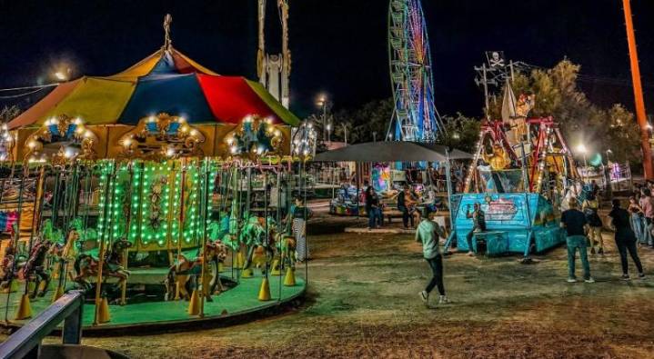 Regresan juegos mecánicos al Parque Central; aquí horarios