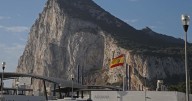 El oscurantismo del Gobierno envuelve el proceso de derribo de la verja de Gibraltar