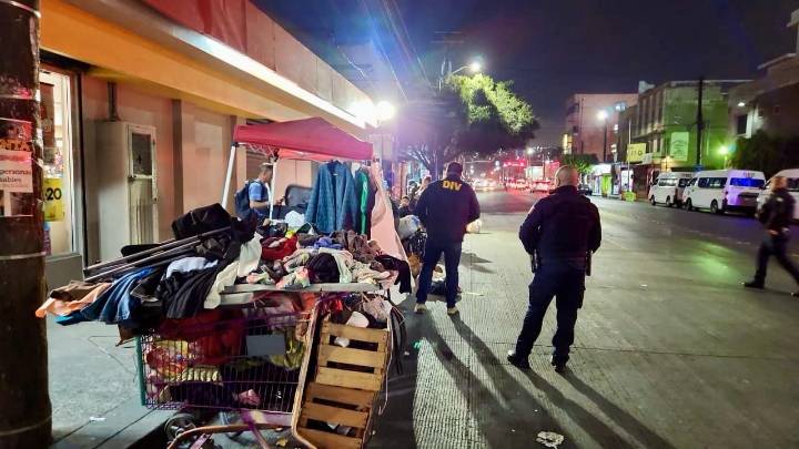 Retiran a vendedores de las banquetas del Centro