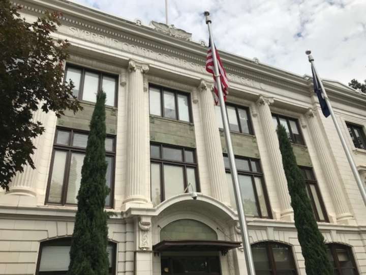Oregon Supreme Court grants delay in trial of Ducks defensive back Daylen Austin