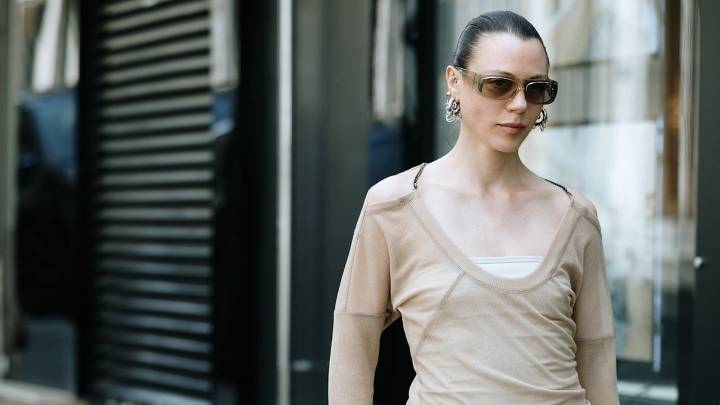 7 Ways To Wear A Skirt & Boots This Autumn, According To Street