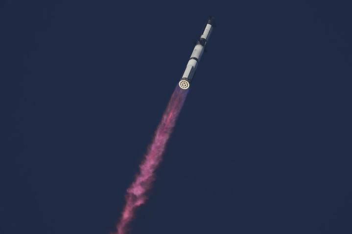 Starship’s 10th flight breaks streak of bad luck