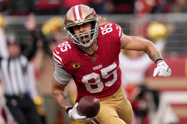 NFL bans smelling salts on sidelines — but players can still use them