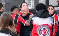 Sastre entregó aportes al Club Alumni y anunció que el Municipio refaccionará el gimnasio