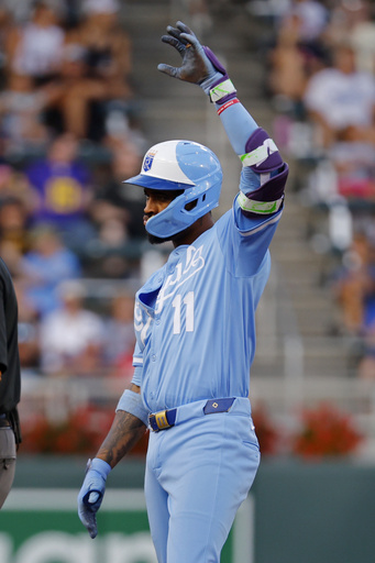 Reales vencen 2-0 a Mellizos; Cameron y relevistas se combinan para juego de 8 hits