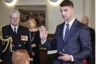 Alberta municipal candidates weigh options with financial advantages given to parties