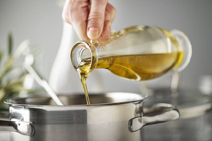 What Happens to Your Food (and Health) When You Cook With Algae Oil