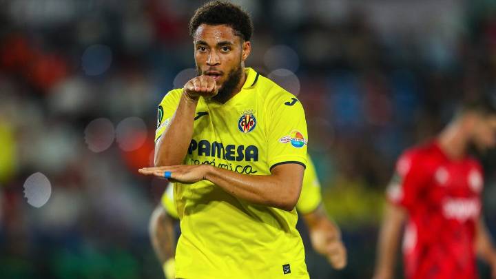 El Valencia refuerza su ataque a costa del Villarreal